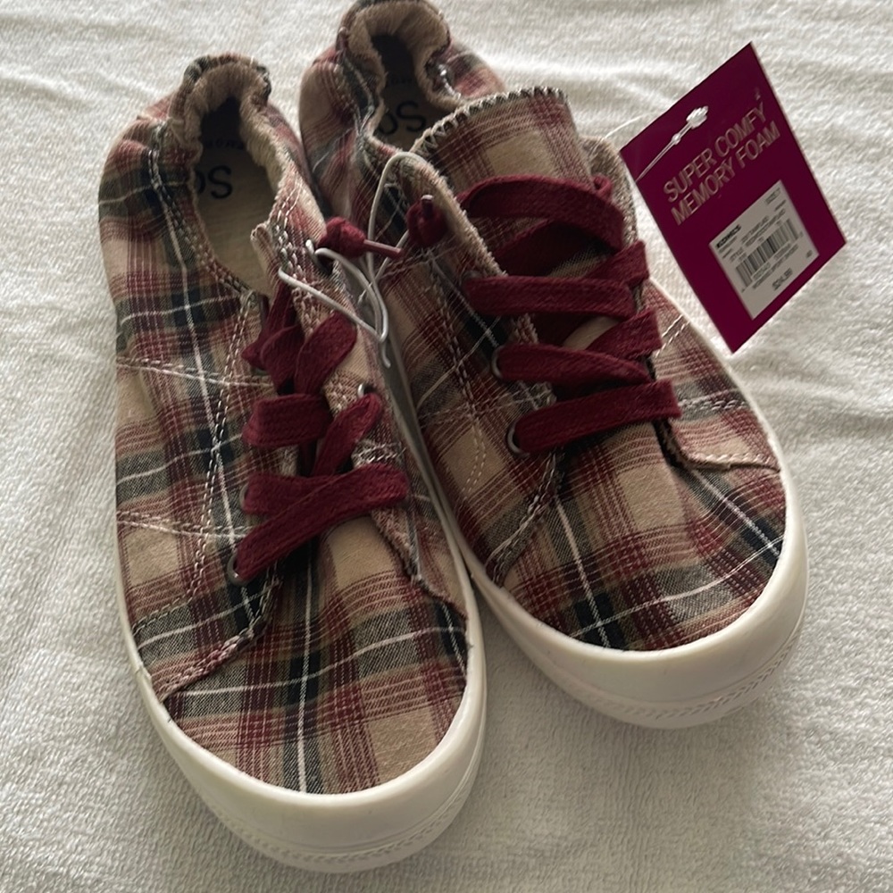 Memory foam shoes